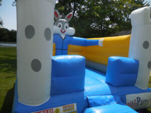 15Funny bunny bounce house moonwalk